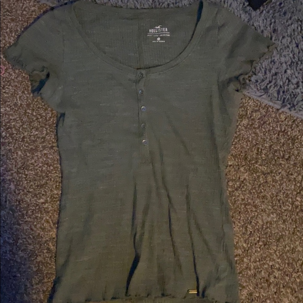 Hollister shirt